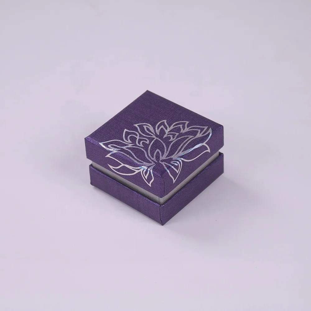 
Whosale Cheap Cardboard Purple Paper Ring Jewelry Gift Box With Silver Flower Hotstamping 