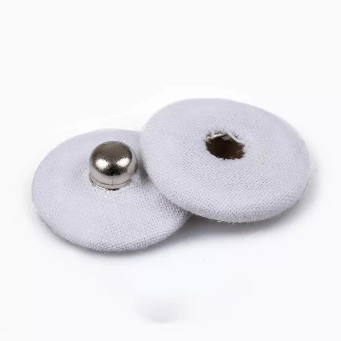 Fabric covered snap button and fancy cover snap