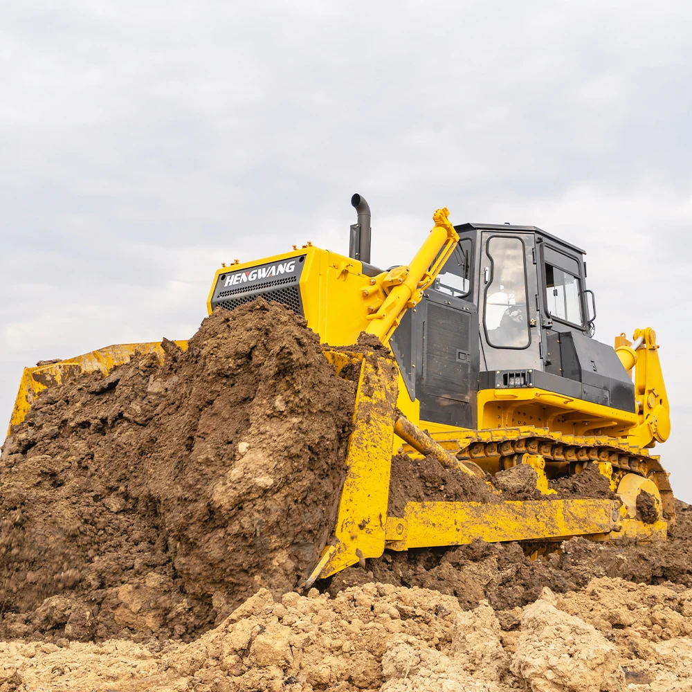 The world-renowned brand HENGWANG crawler bulldozer with large traction and strong climbing ability