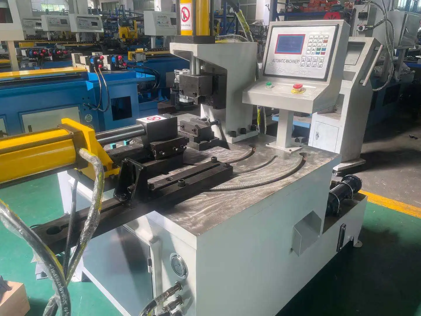 Metal Pipe and Tube Notching Machine Semi-automatic Corner Notching Machine with High Accuracy