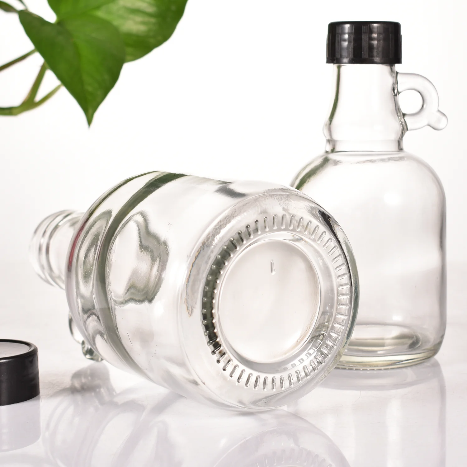 Europe Custom Original 250ml 8.5oz Glass Shaped Vial Wedding Ginseng Wine Bottles with Labels