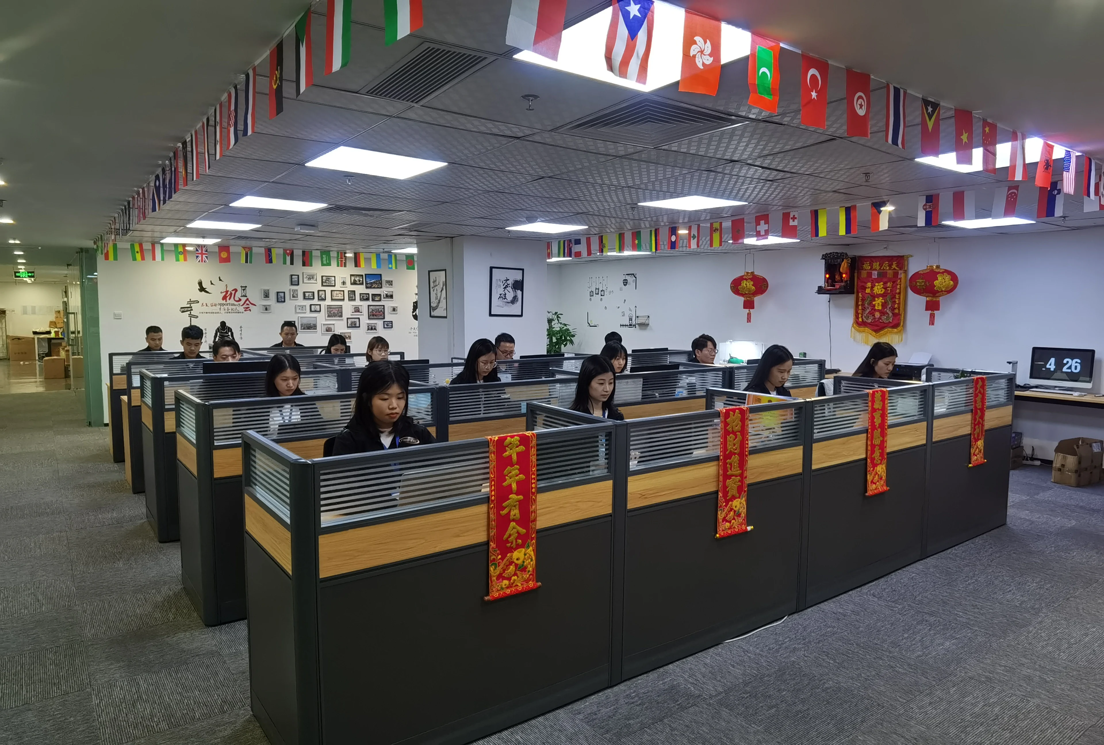 Original Integrated Circuit BOM 8-TSSOP LM393APWR Linear Comparators IC Chips Micro Chip