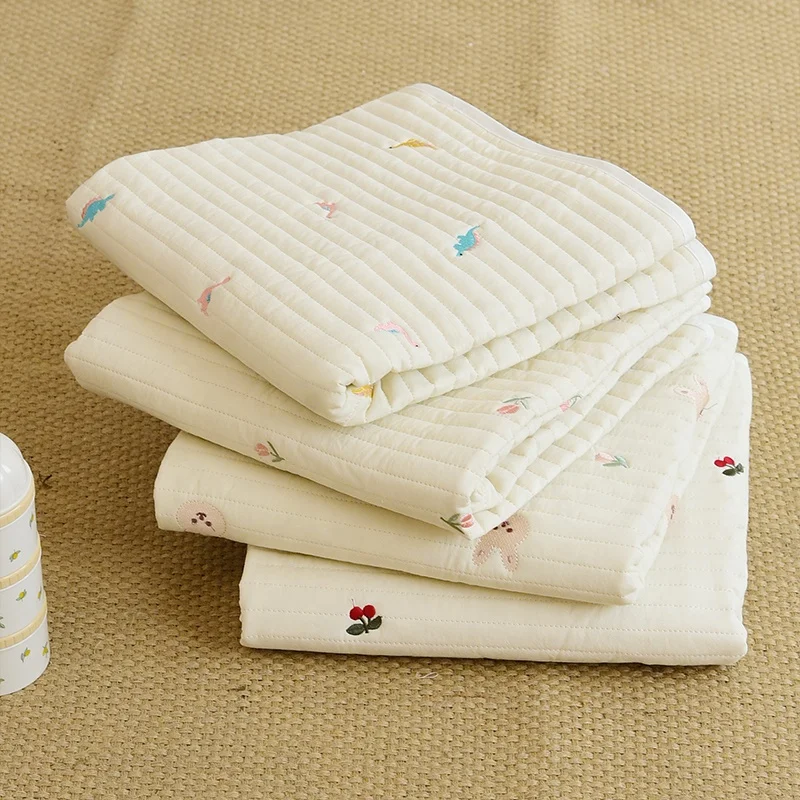 Hot Sales Foldable Reusable Durable Natural Cotton Baby Changing Pad