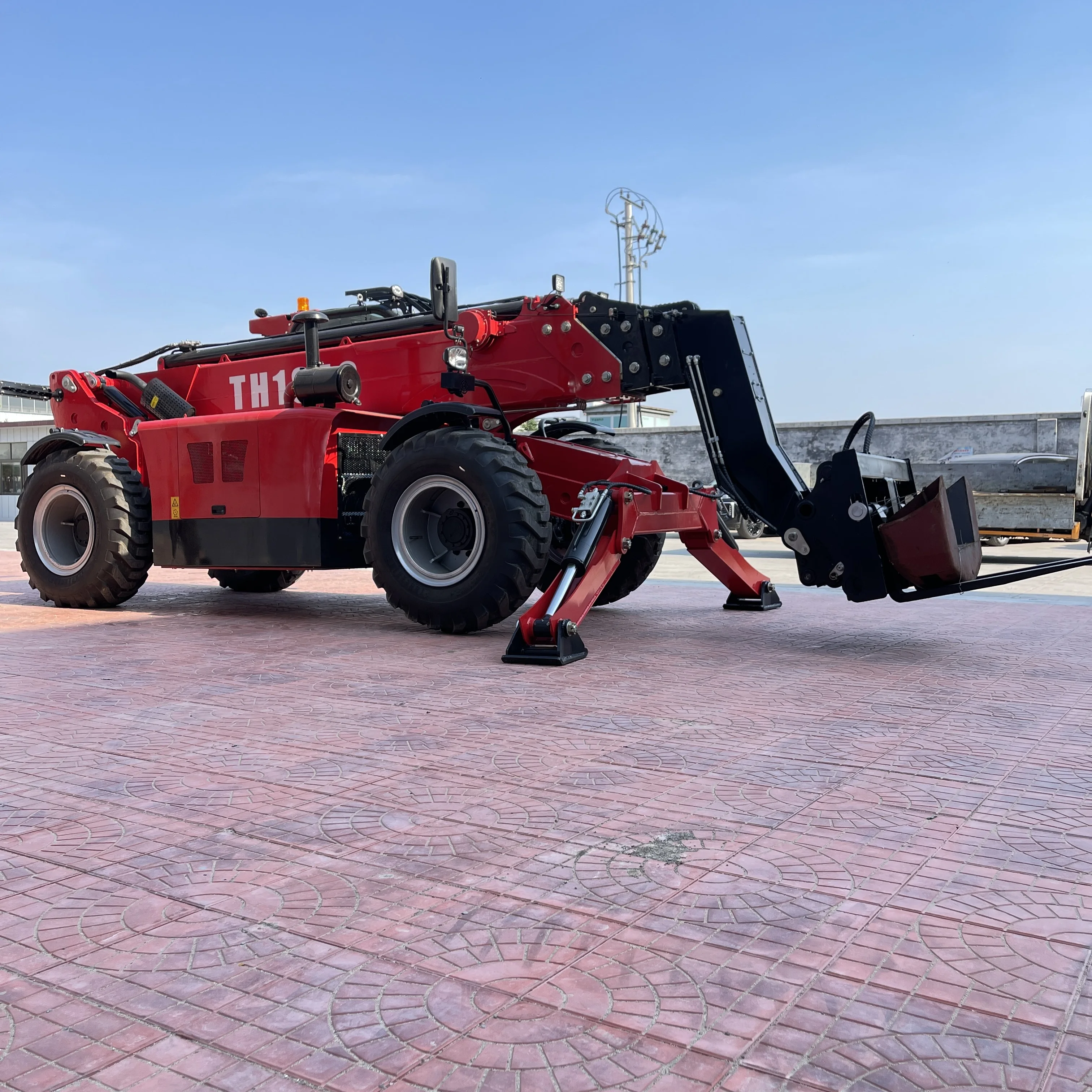 Lifting Machine 4X4 Telehandler Forklift 4ton 18 m telehander for sale with Europe 5 engine