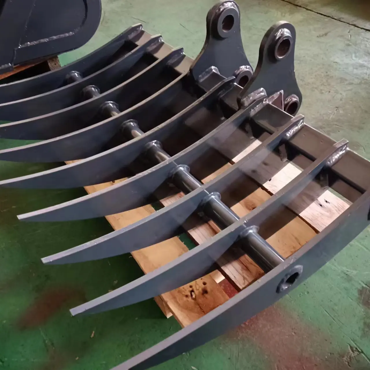 Mini Excavator Rake Attachments Teeth Number Customized Root Rake