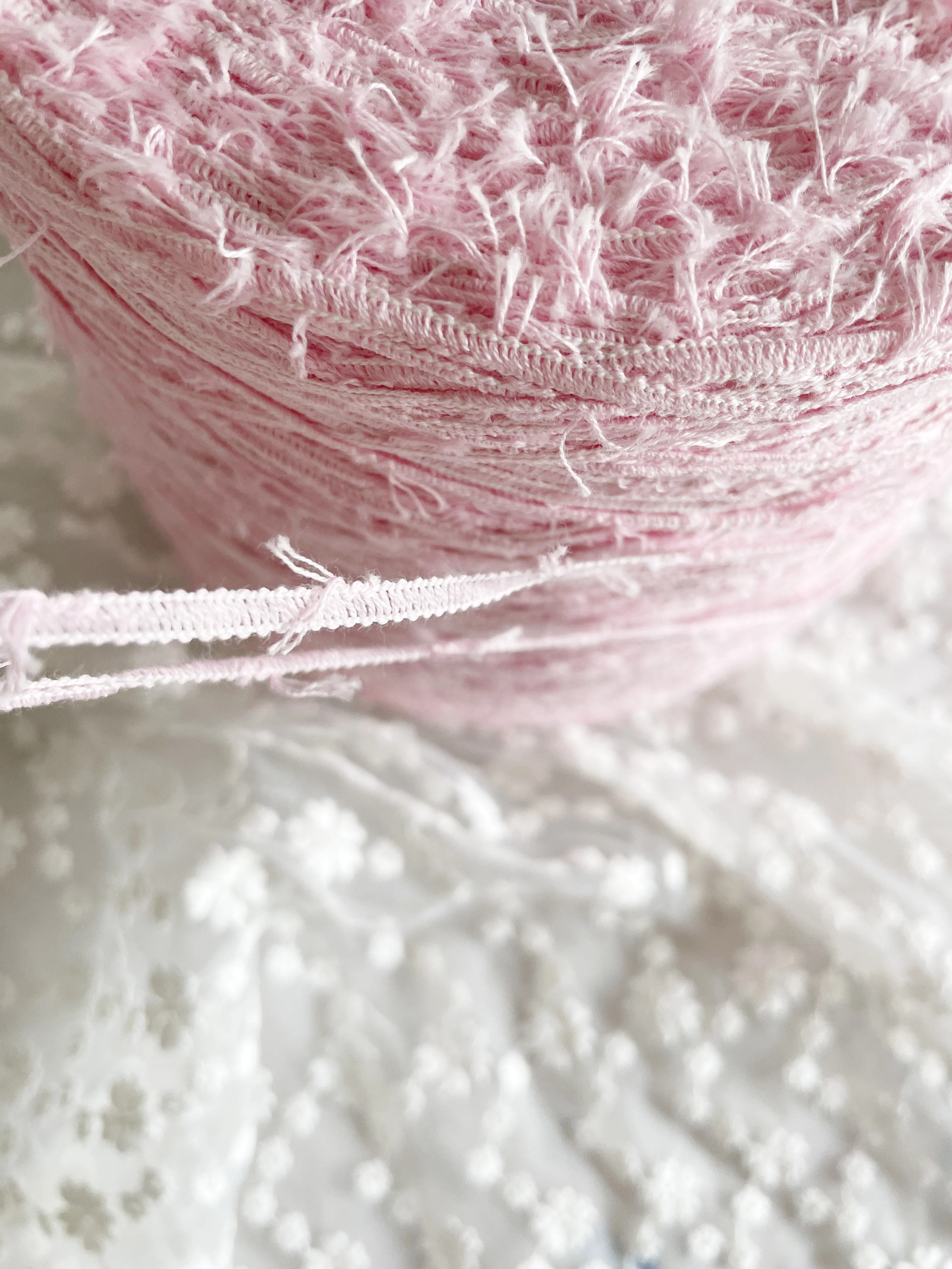 Женские 23/24 весенне-летнего сезона Необычные ленты волосатые пряжа в ажурный узор для крупной вязки свитер и handknitting