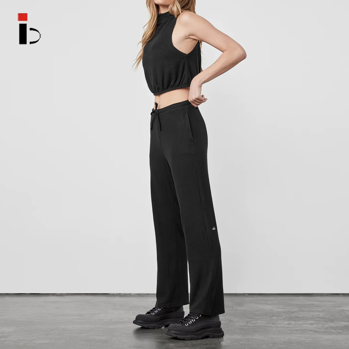 OEM Service Encased Elastic Waistband High Quality Woman Classic Sweatpants With Pocket Women Sweatpants