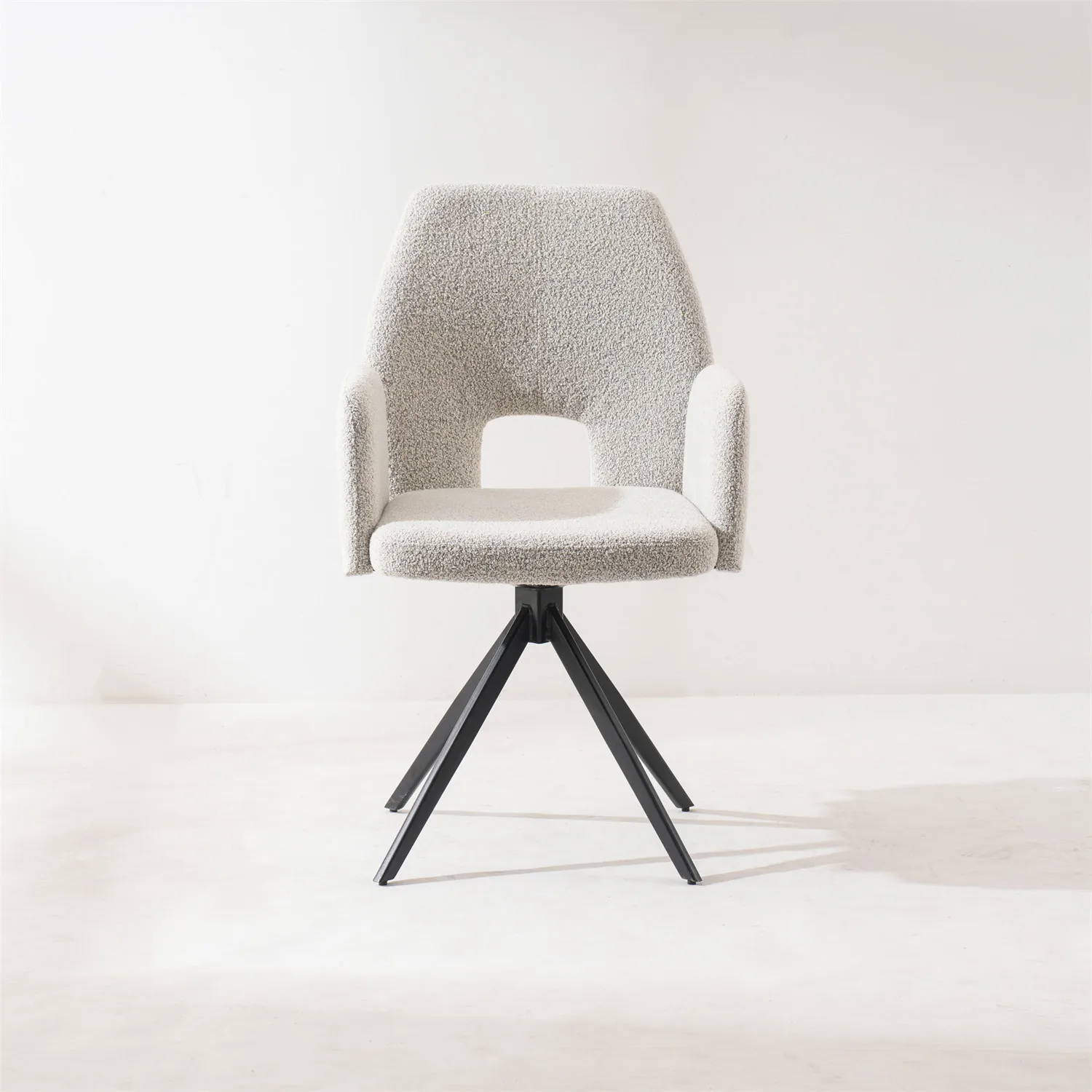 Wholesale Bazhou Factory Furniture Comfortable Upholstered Fabric White Lamb Wool Boucle Swivel Rotating Dining Chair