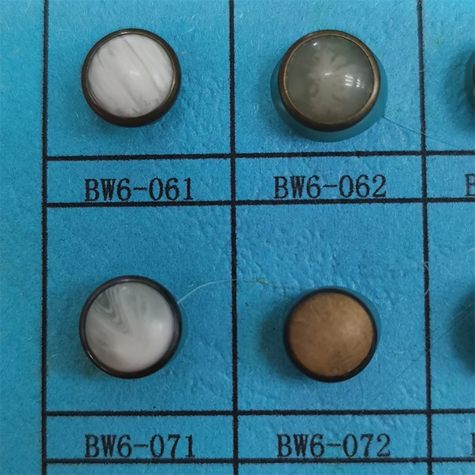 
Custom logo cloth clothing 17MM embossed vintage brass silver denim jeans buttons and rivets for garment 