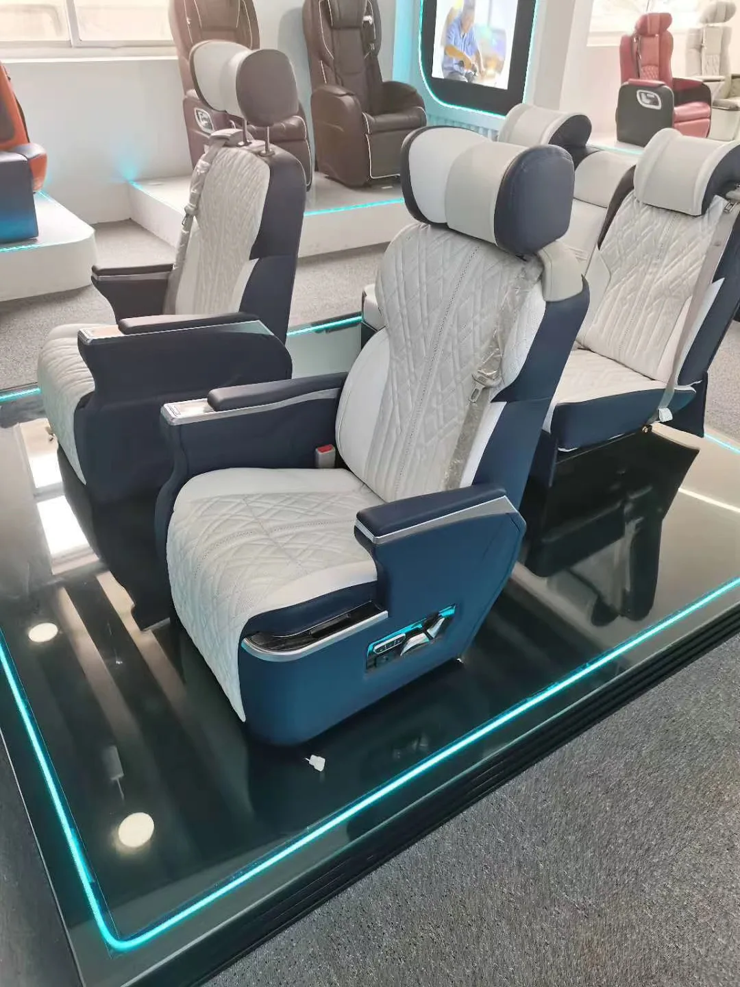 Manufacturer Electric Swivel Mercedes Benz Back Seat Custom VIP Luxury Comfort Car Interior Seats