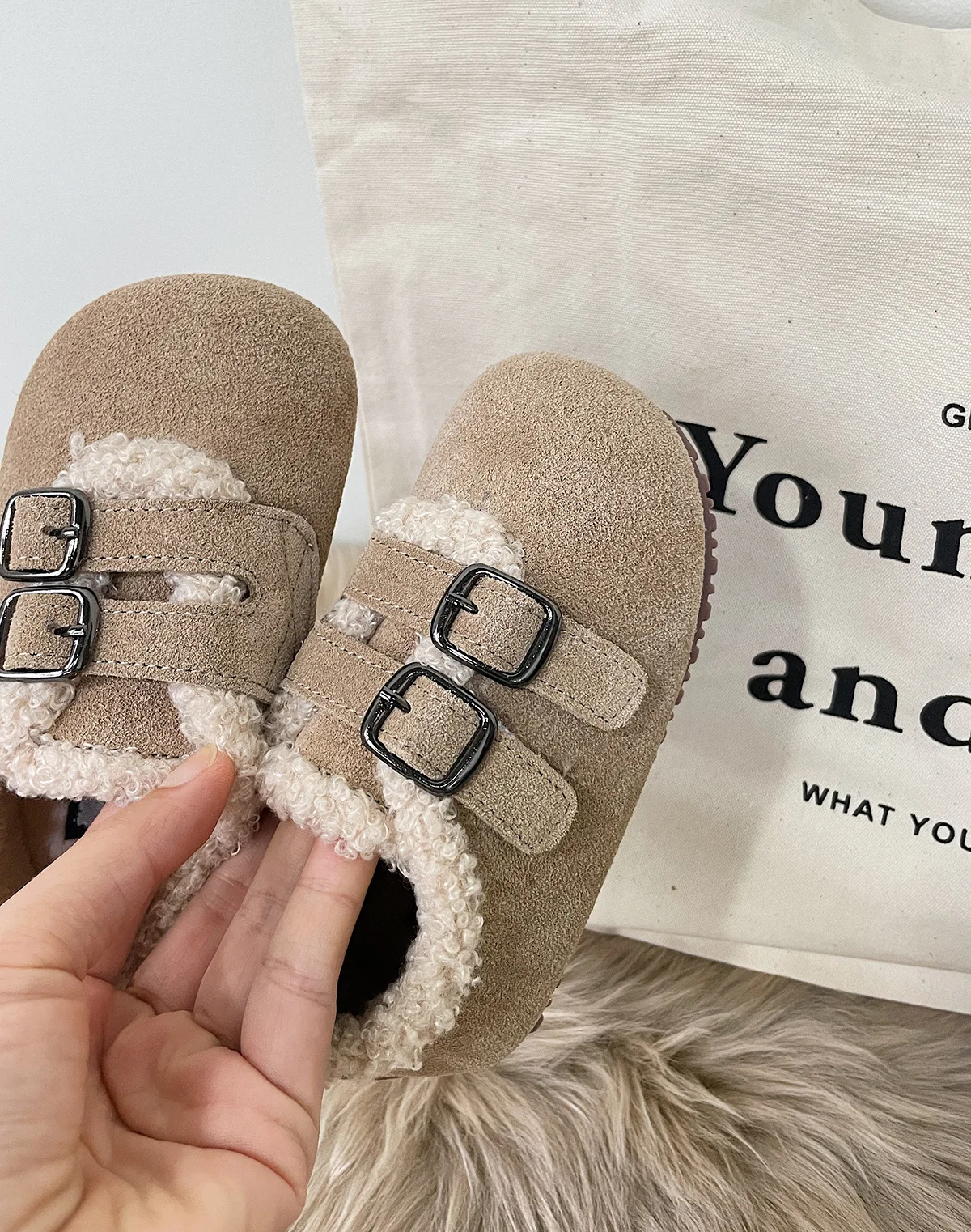 Bede Factory sells handmade leather baby shoes for boys and girls rubber-soled toddler shoes