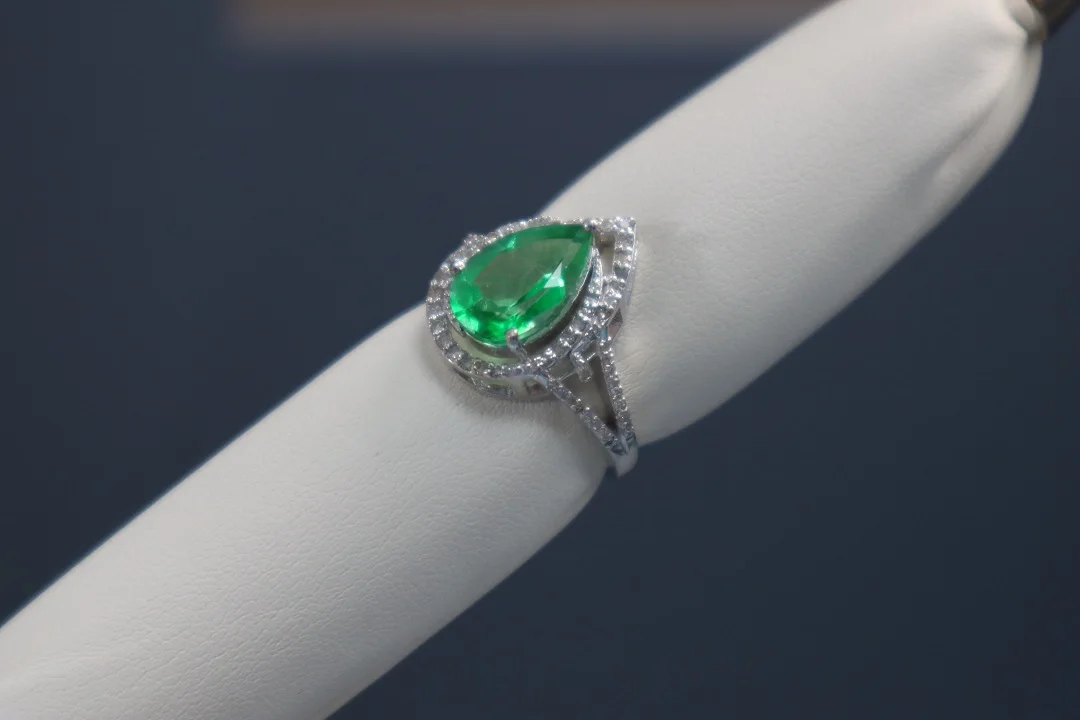 Exquisite daily Garnet Rings Wedding Promise Vintage and Diamond Rings with Sterling Silver enamel setting