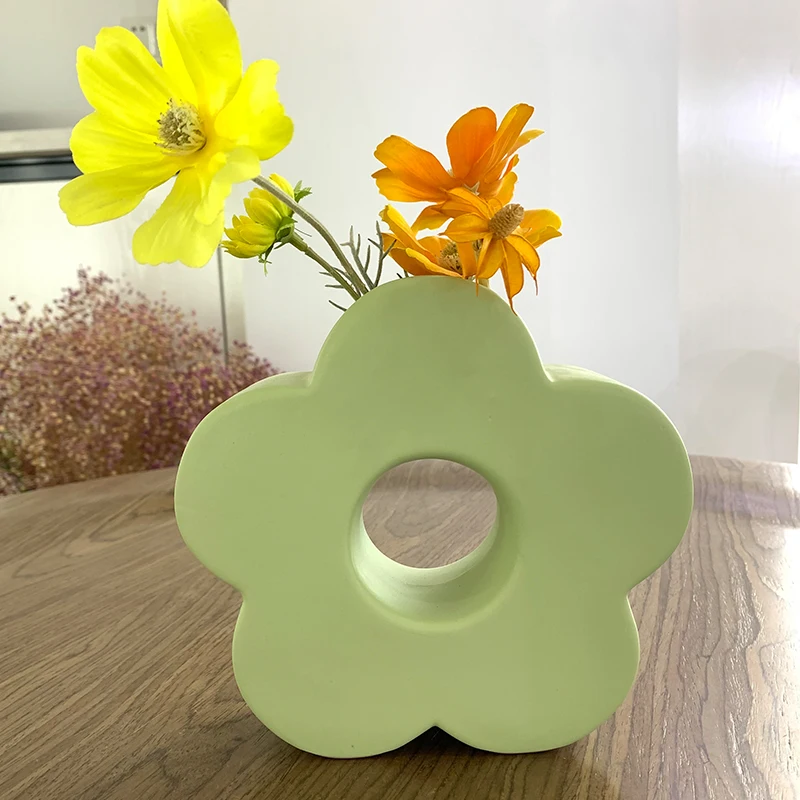 The fashion pink series ceramic glazed flower shape tabletop decoration vase