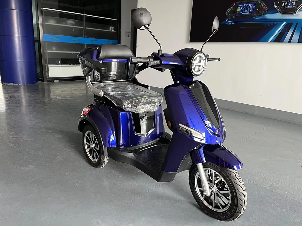 Model XWS-3 CE 500w 1000w CE EEC certificate Electric Mobility Scooter 48V 20AH Lead Acid Battery for old or disabled people