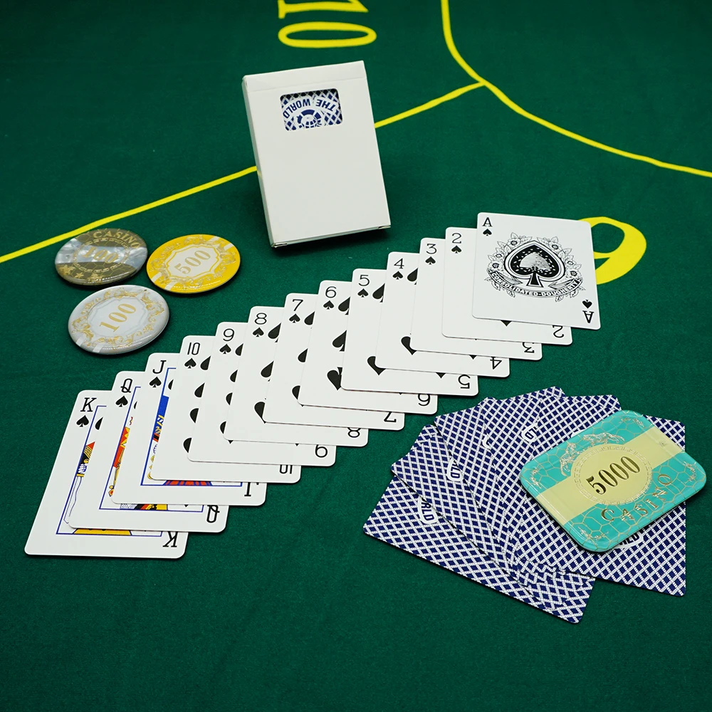 Custom jumbo playing cards blank black core linen finishing barcode casino playing cards