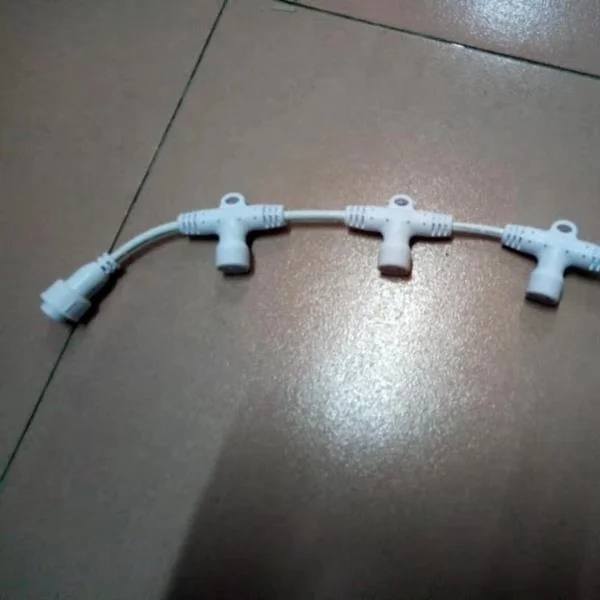 Holiday project light OEM customize outdoor waterproof  CE  RoHS Approve IP65 rubber cable led string light curtain lights