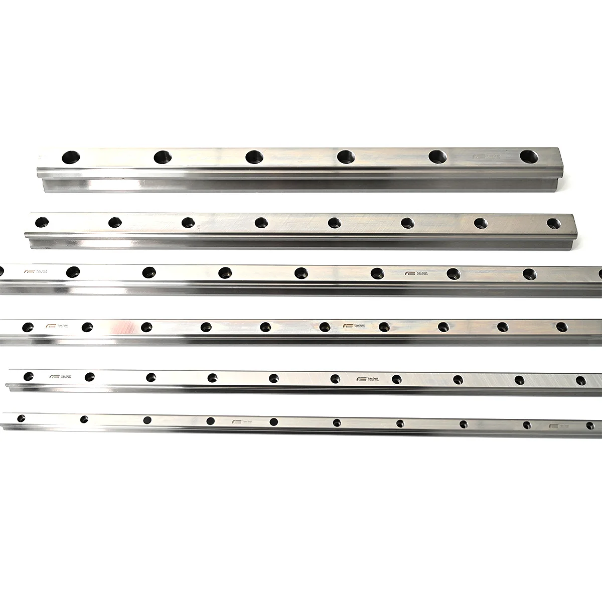 FGHR15R300CThe linear guide rail with high performance-to-price ratio, high bearing capacity and fast delivery can replace hiwin