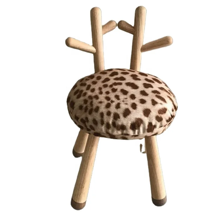 WSZ 3102 Deer Design Solid Wood Seat Interesting Style Changing Chair Settings Wooden Giraffe Stool For Children Funny Chair