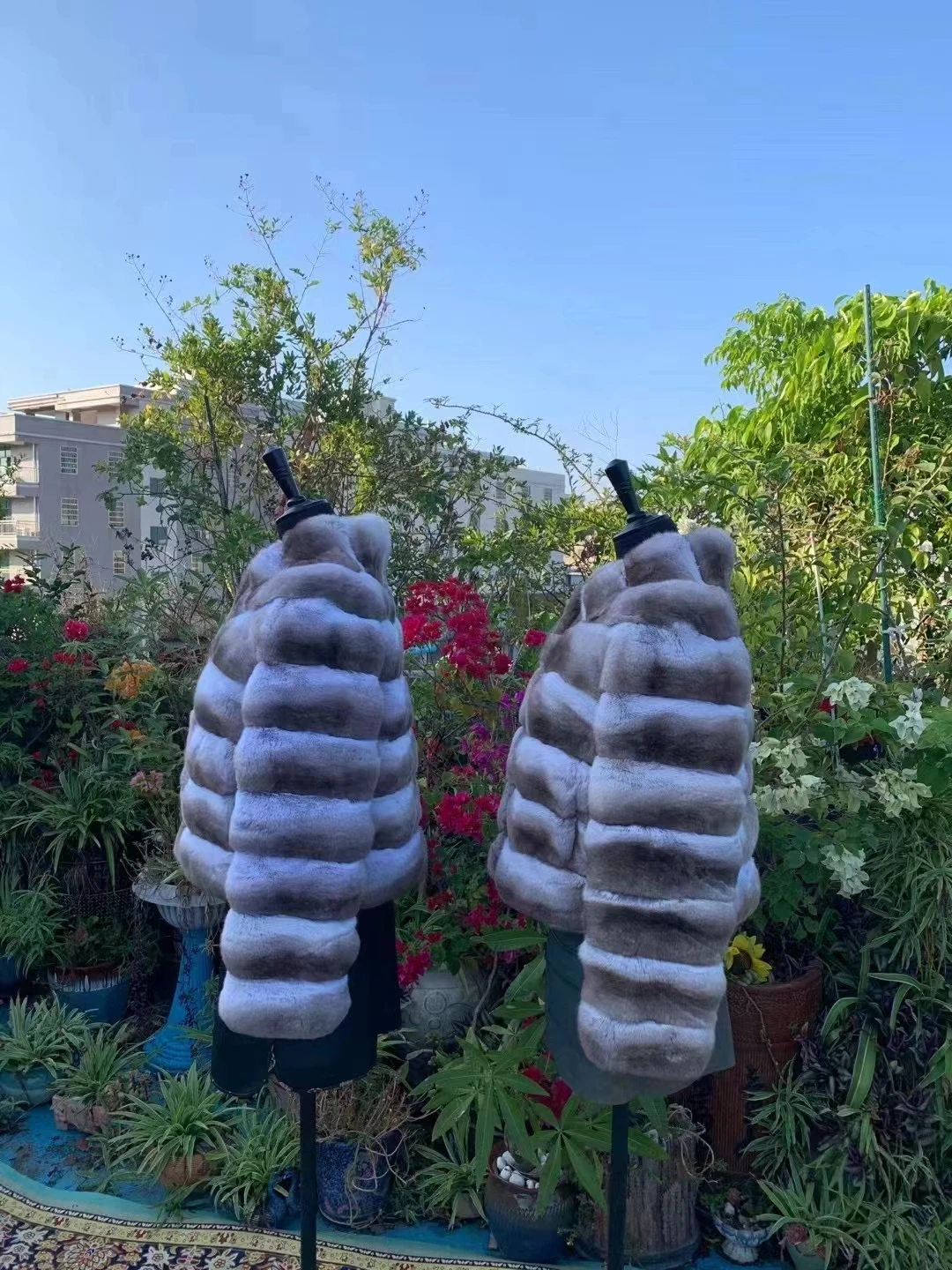 2024  Russia   short  Chinchilla  fur  coat  winter    luxury   chinchilla  fur  coat for women