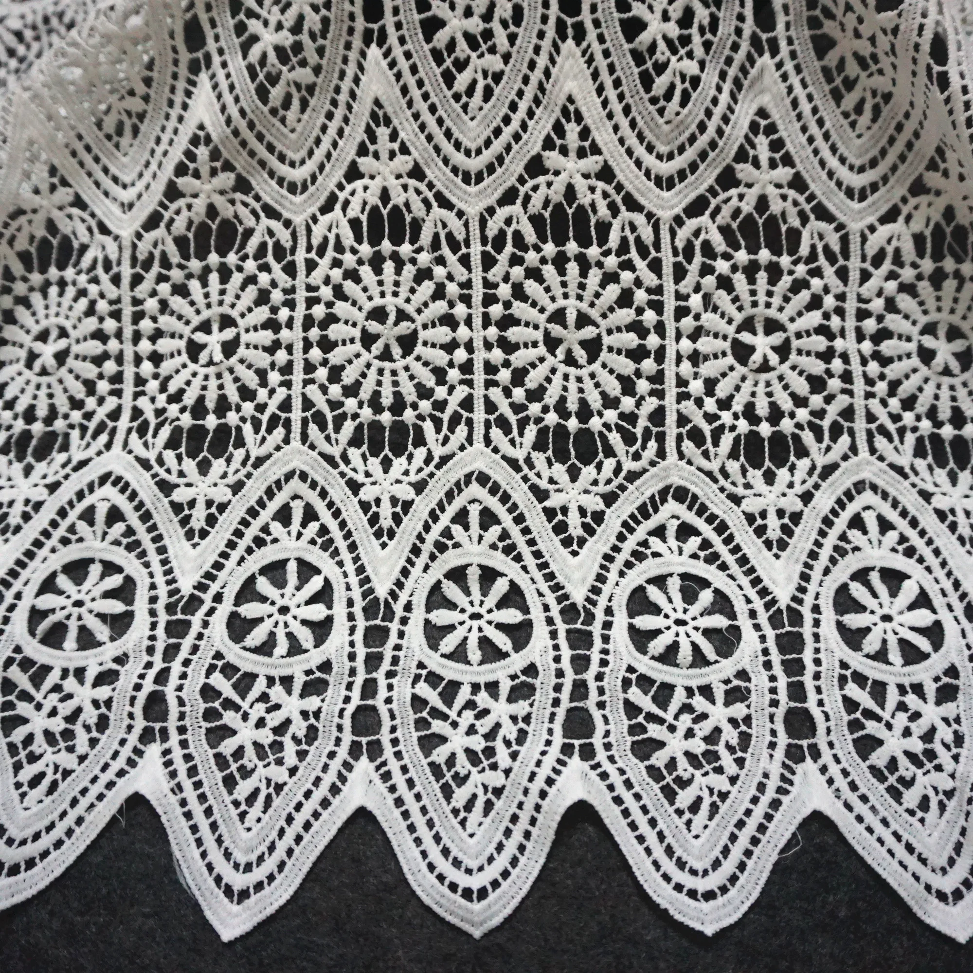 
Экологичное молочное шелковое водорастворимое кружево, молочное шелковое полиэфирное кружево 