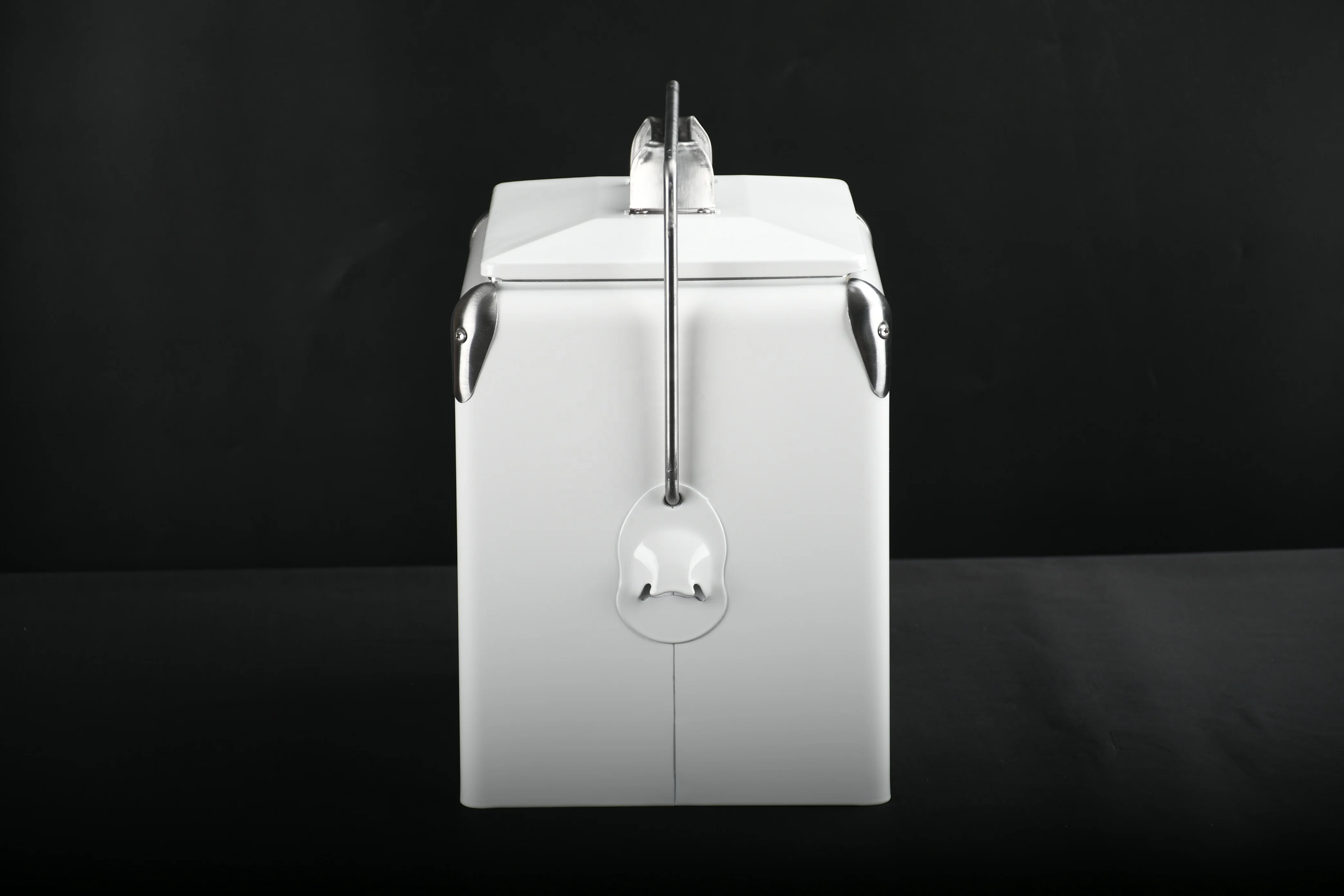 High Quality 13L Retro Metal Cooler Box With Handle OEM