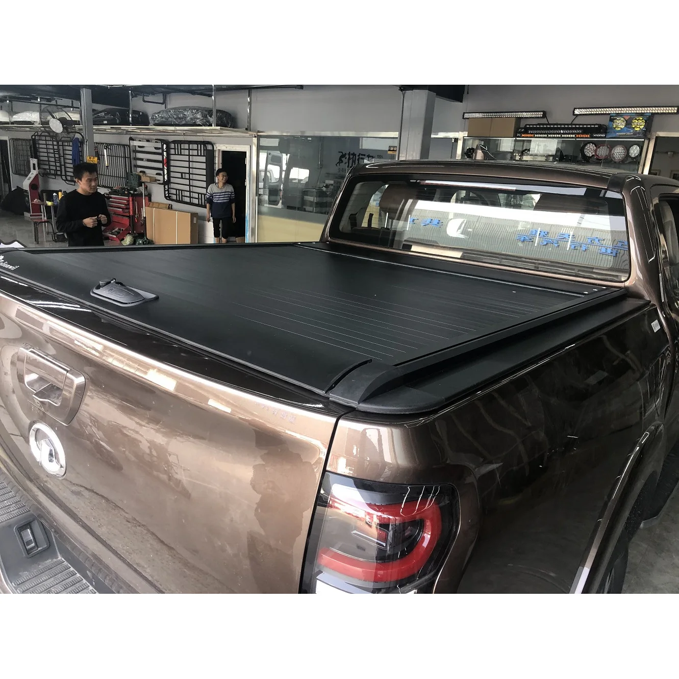 High Quality Pickup Retractable Hard Tonneau Cover Truck Bed Cover Roller For Great Wall GWM POER  Short Bed