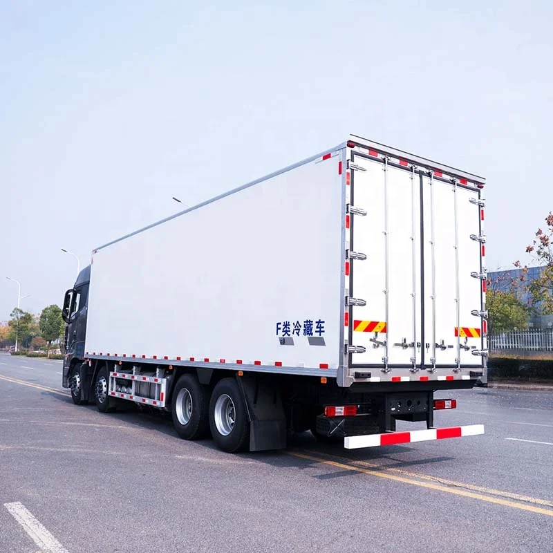 Foton AUMAN Heavy Duty 8x4 25Ton 30Ton Refrigerator Truck Freezer Box Truck for Meat and Fish Transport