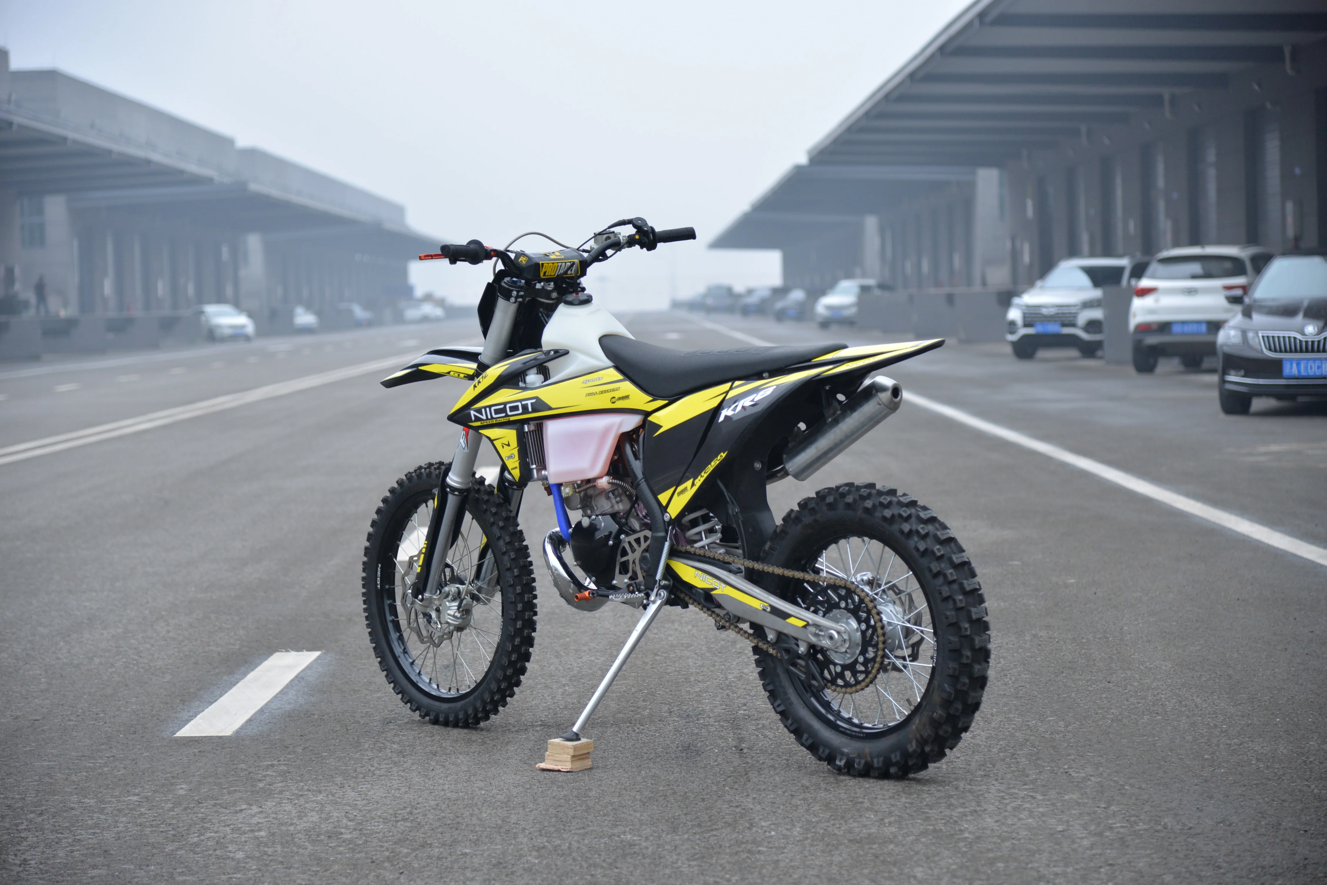 Никот 2022 новый 2-х тактный Байк 250CC внедорожный мотоцикл водяное охлаждение двигателя для мотокросса