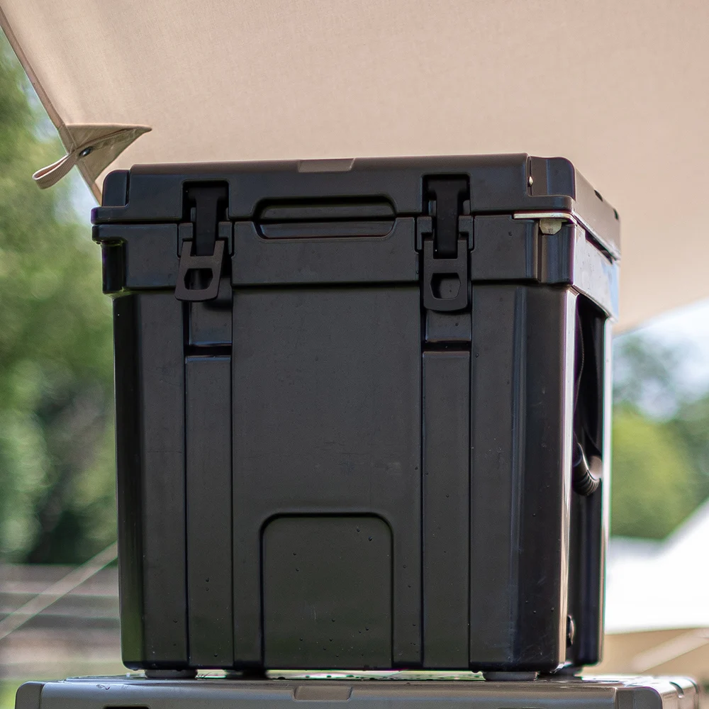 30L rotomolded outdoor camping travel barbecue plastic insulation cold chain refrigerated sea fishing box hard cooler box