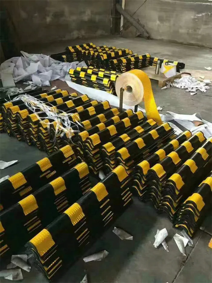 Heavy Duty Rubber Corner Guard Reflective Wall Corner Protector