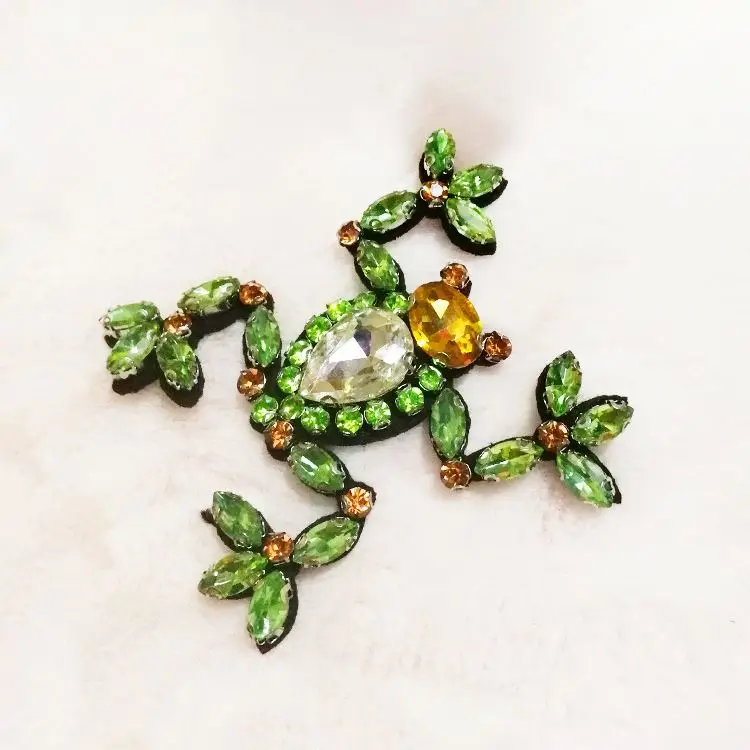 Spot handmade bead frog rhinestone cherry glass big round star clothing accessories