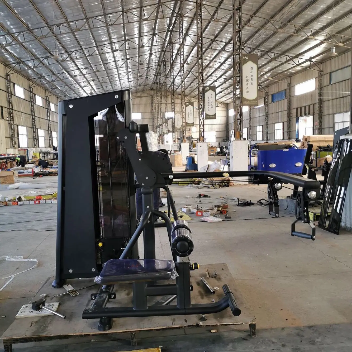 Sports Equipment MND Fitness Equipment Online Commercial Gym Equipment Iso lateral Shoulder Press