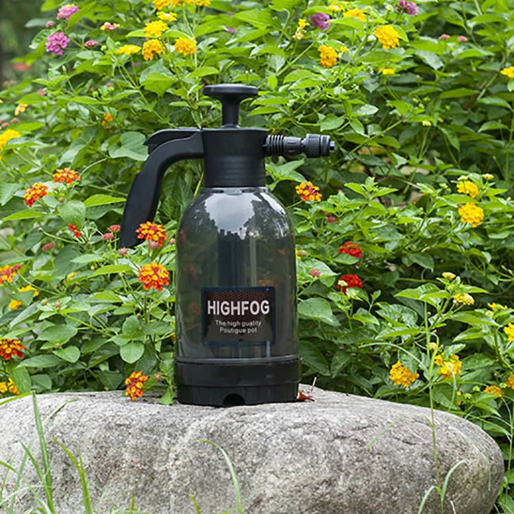 Durable 2L Garden Hand-held Pressure Sprayer Bottle with Adjustable Nozzle and Safety Valve