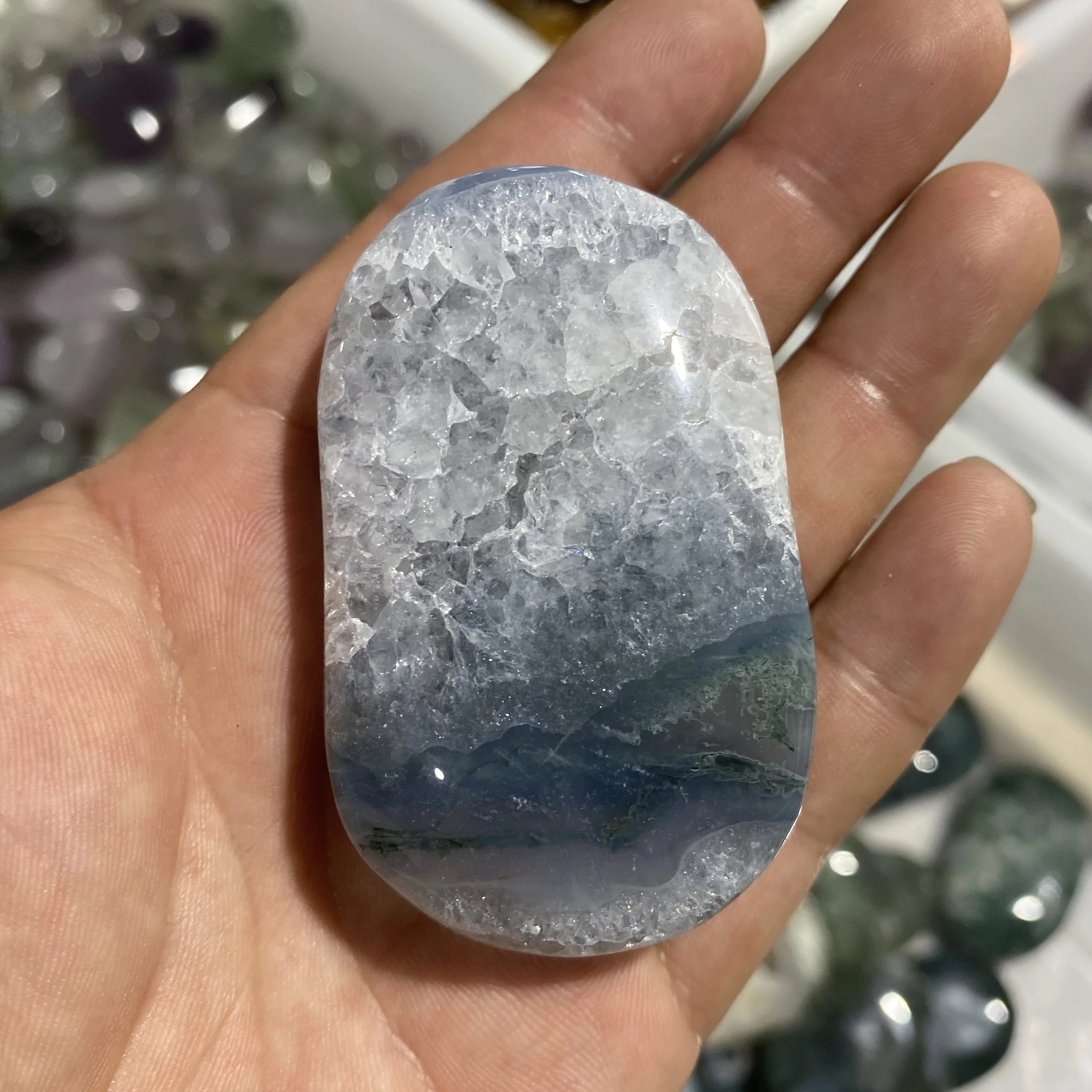 Wholesale Natural Gemstone High Quality Quartz Stone Moss Agate Palm For Decoration