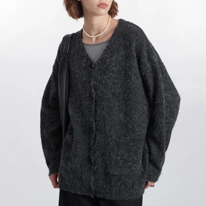2024New Style Female Plus Size Knitted Cardigan Longsleeves Women Sweater for Streetwear Casual Standard Spring V-neck