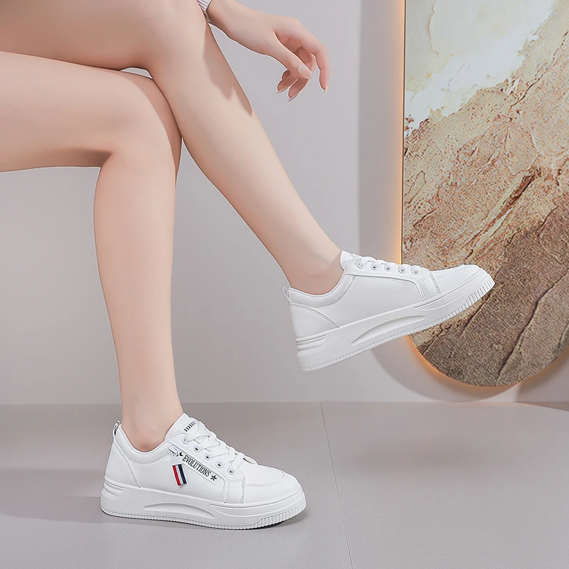 F661 Wholesale Summer New footwear Fashion Student Round Toe Sneakers Sports Leisure Single thick sole white board shoes women