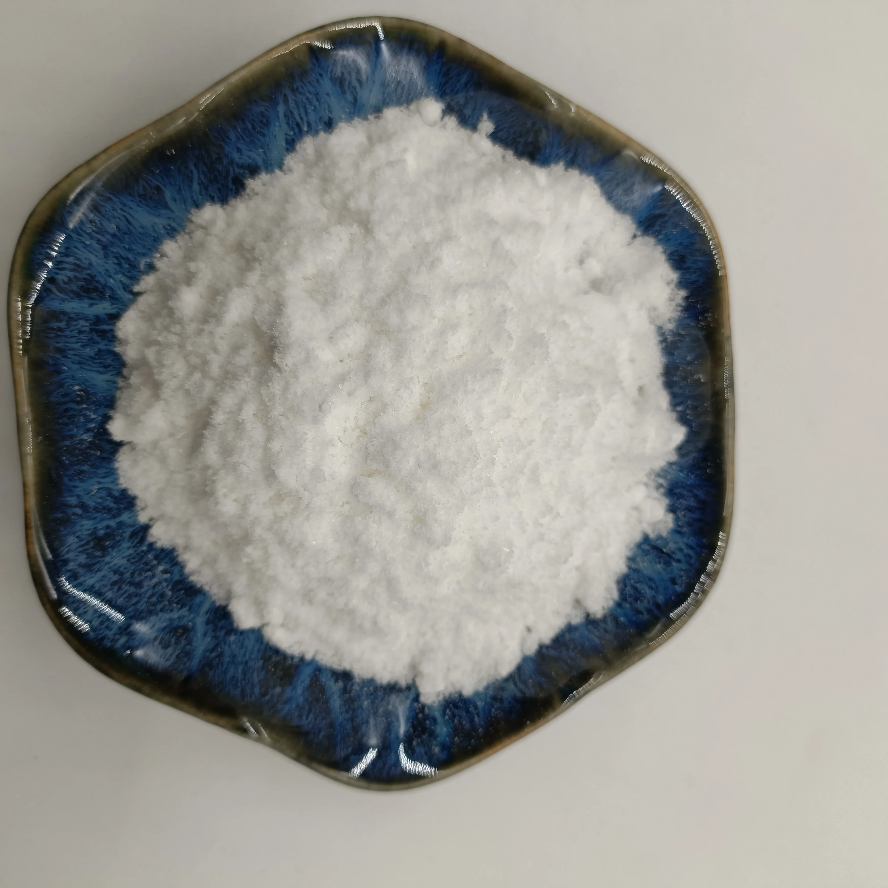 Supply high quality Cosmetic raw materials 4-(alpha-Methylbenzyl)resorcinol CAS NO.85-27-8