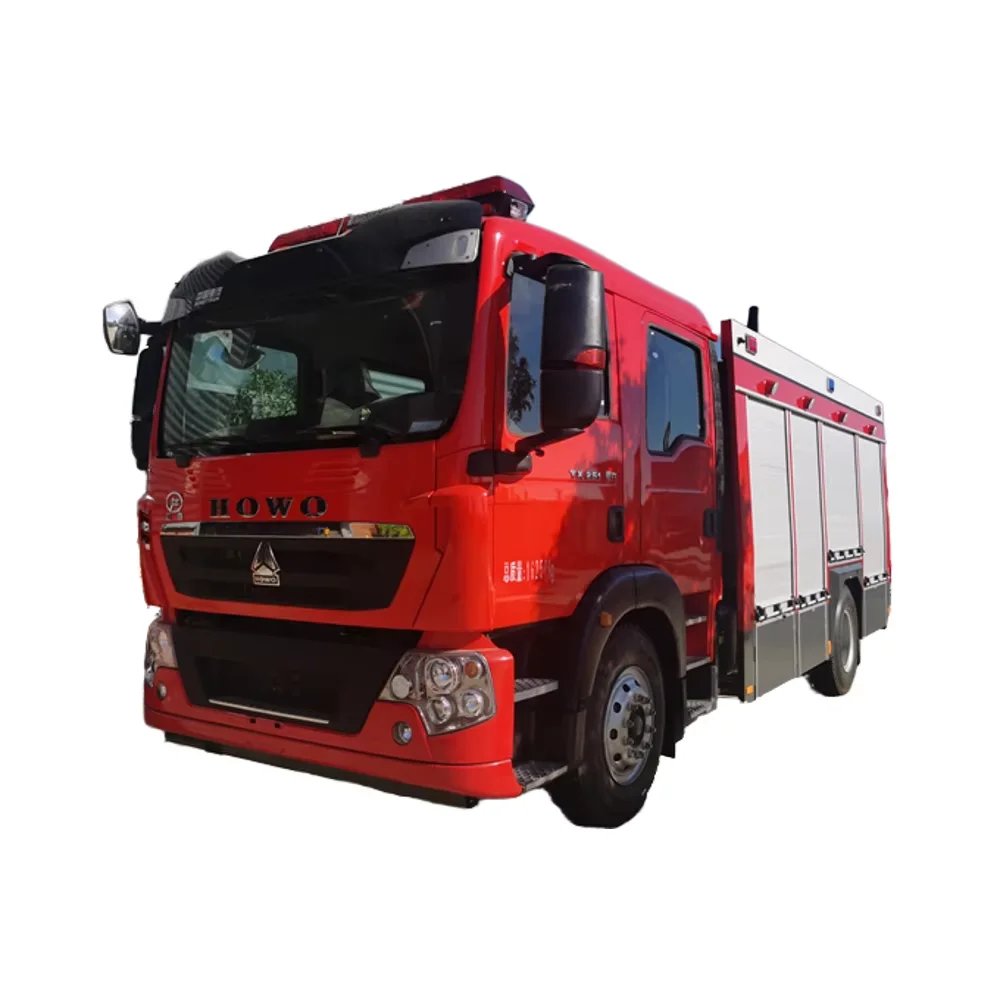 Heavy Duty Truck Front Four Rear Eight Fire Rescue Vehicles New Manual 4x2 Diesel Long Service Life for Airport Foam