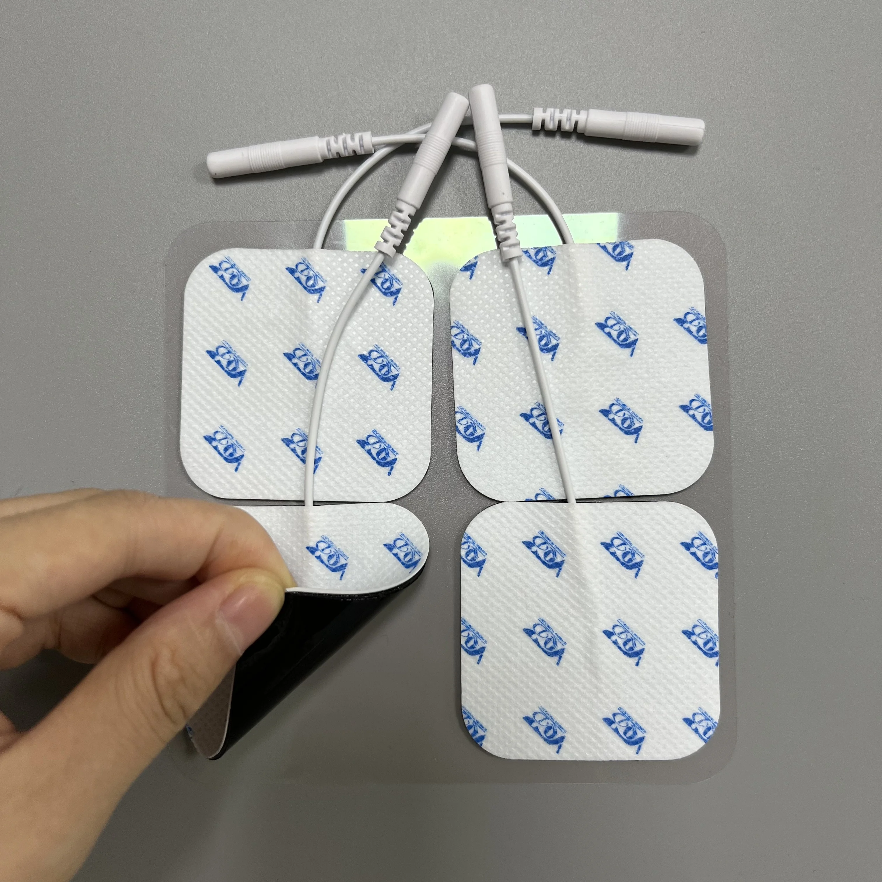 QD Factory Supply TENS Machine Electrodes TENS Pad Placement for Lower Back Pain with Customize Printing Logo