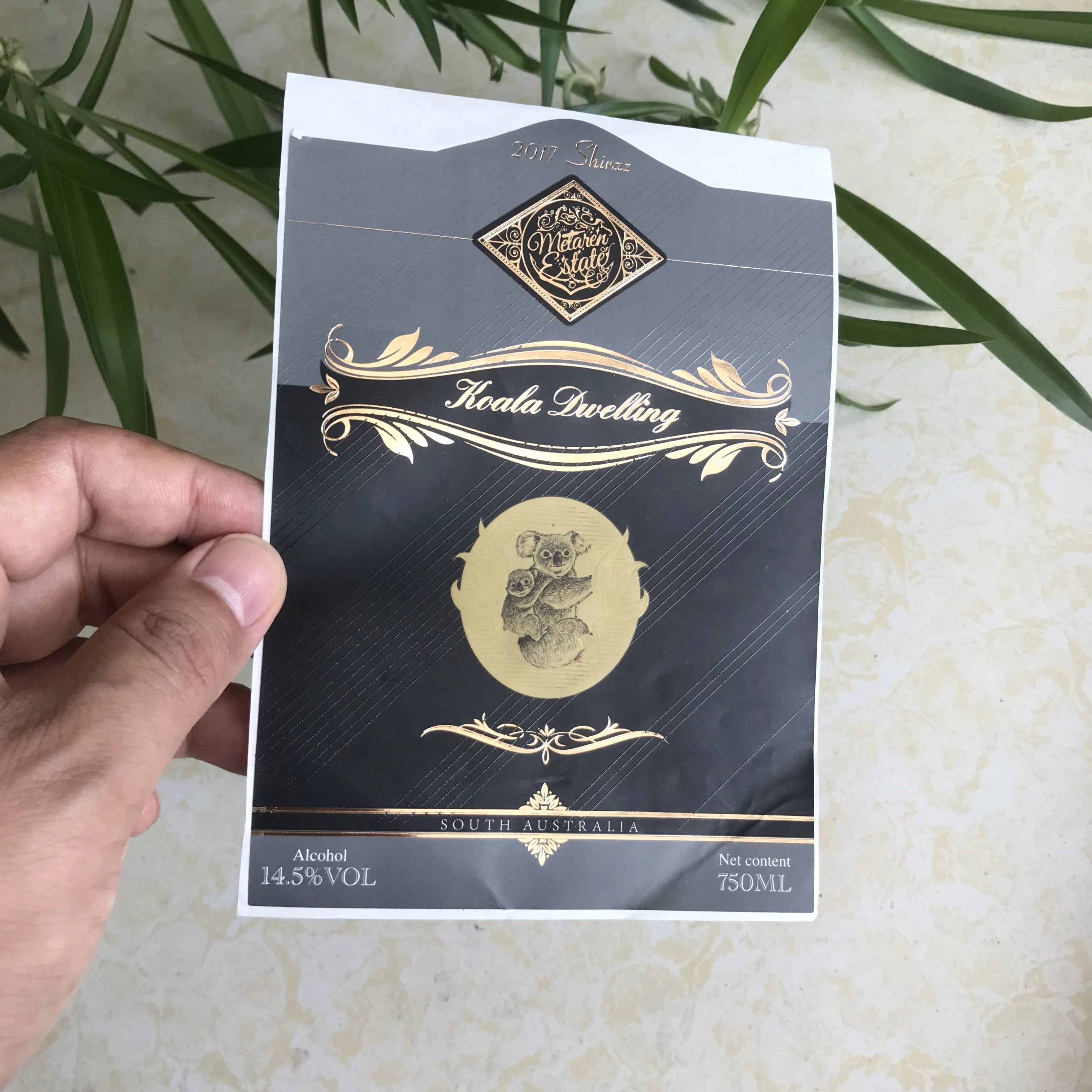 Custom Printed Roll Plastic Waterproof Adhesive Vinyl Food Glass Bottle Packaging Sticker Label