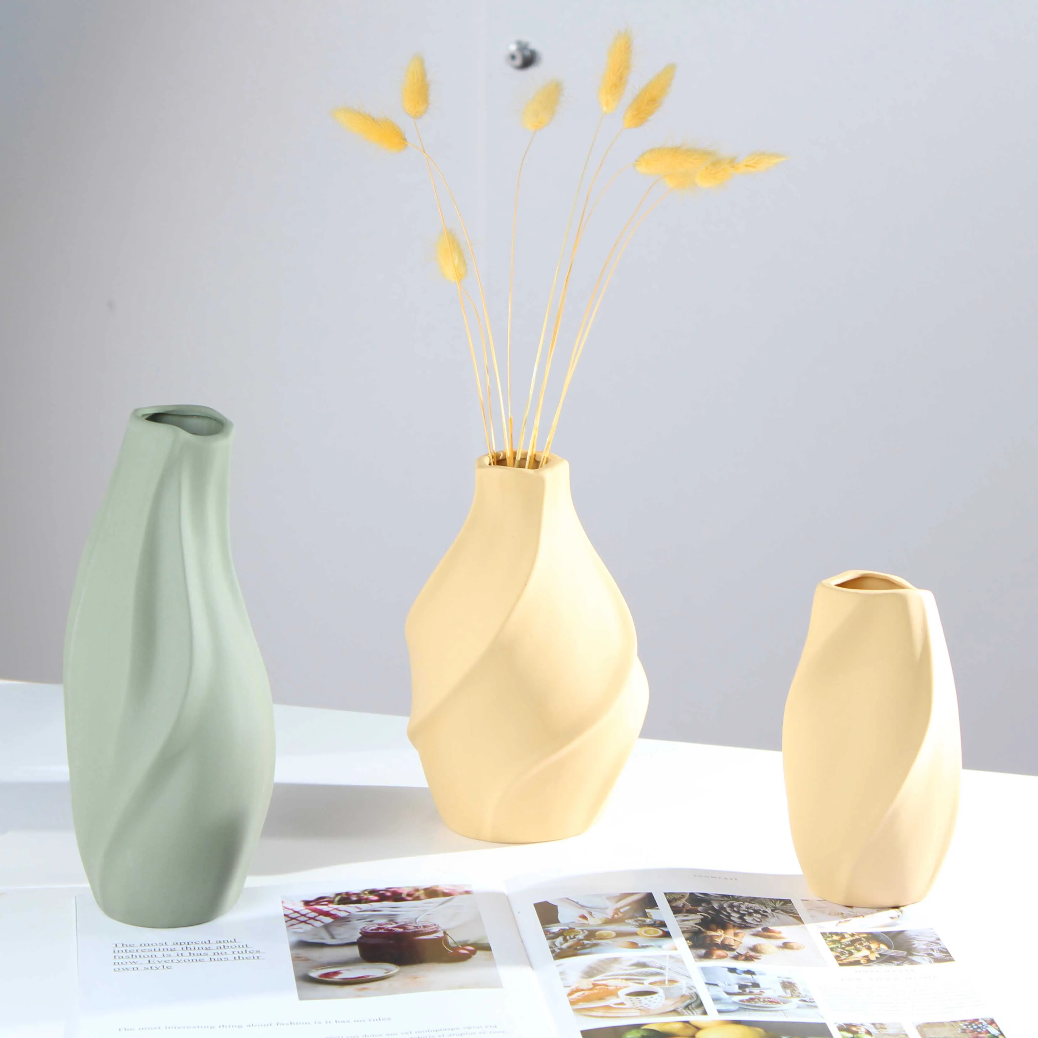 YBH Vintage Europe Set Garden Wedding Home Decor Candlesticks Candle Holder Flower Vase