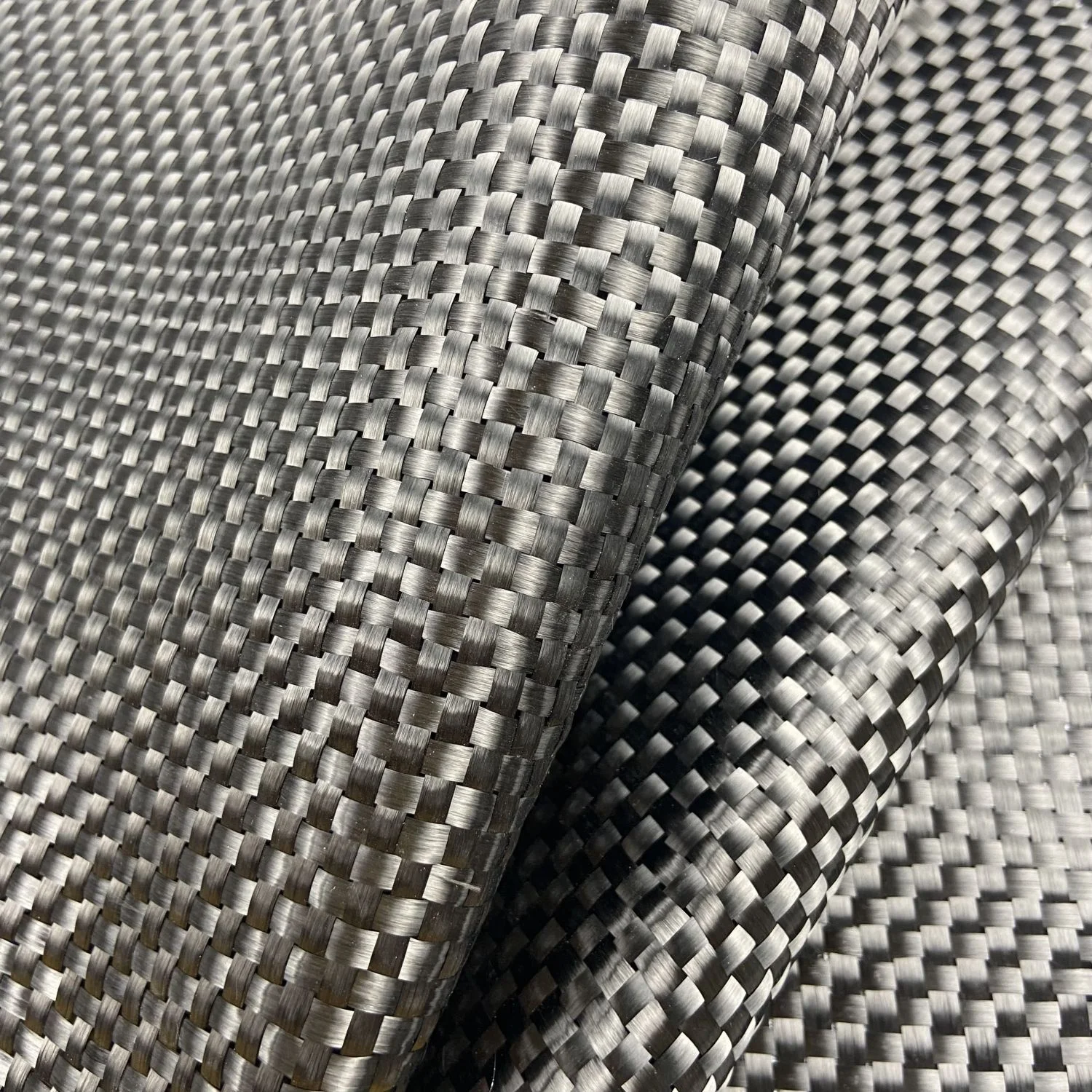 High Tensile Strength 100% Carbon Fiber 12K 600gsm Twill Black Plain Carbon Fiber Fabric for Construction