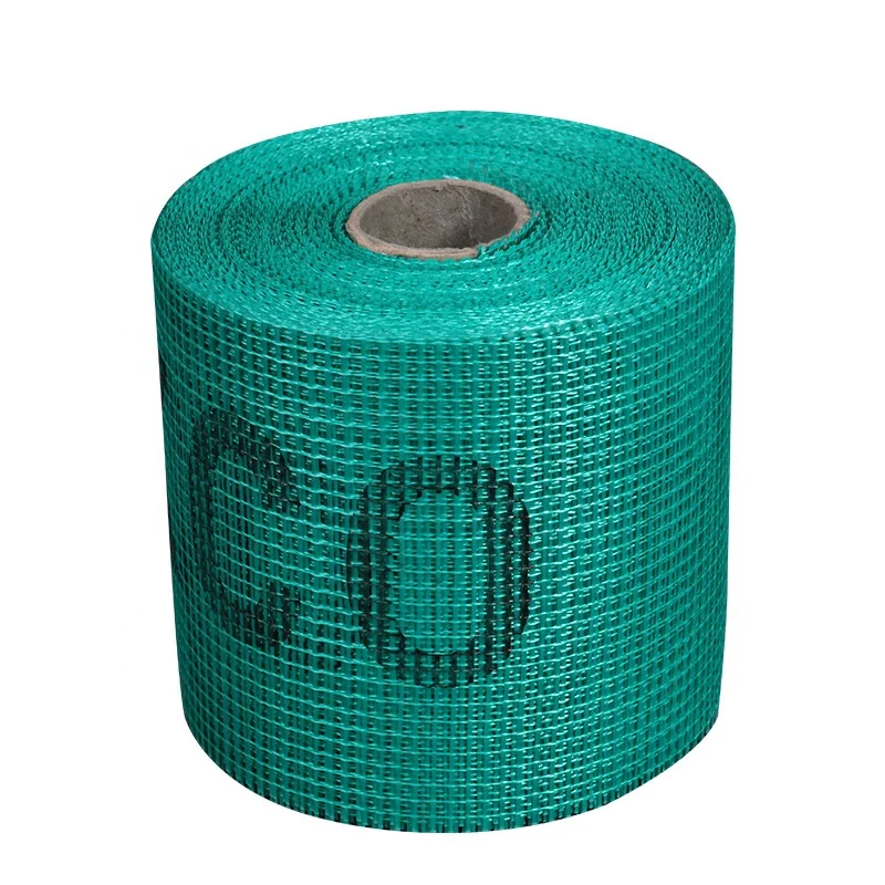 Professional production wholesale  fiberglass cloth 5*5mm fireproof reinforced fiberglass mesh in roll for roofing