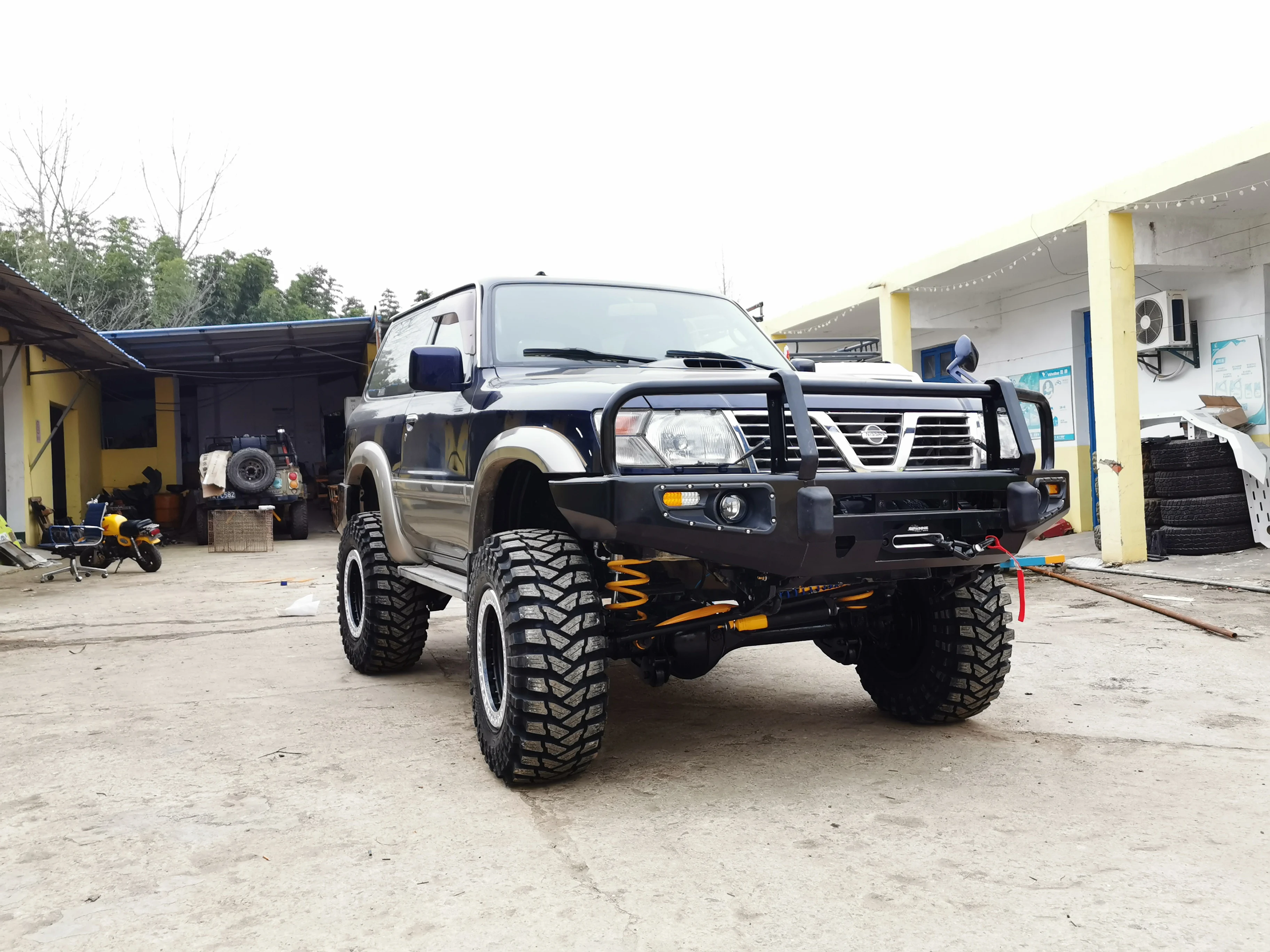 wholesalers 4x4 Hot Sale Pick up pajero Front Bumper Car Accessories Of Body Kit Fit for pajero