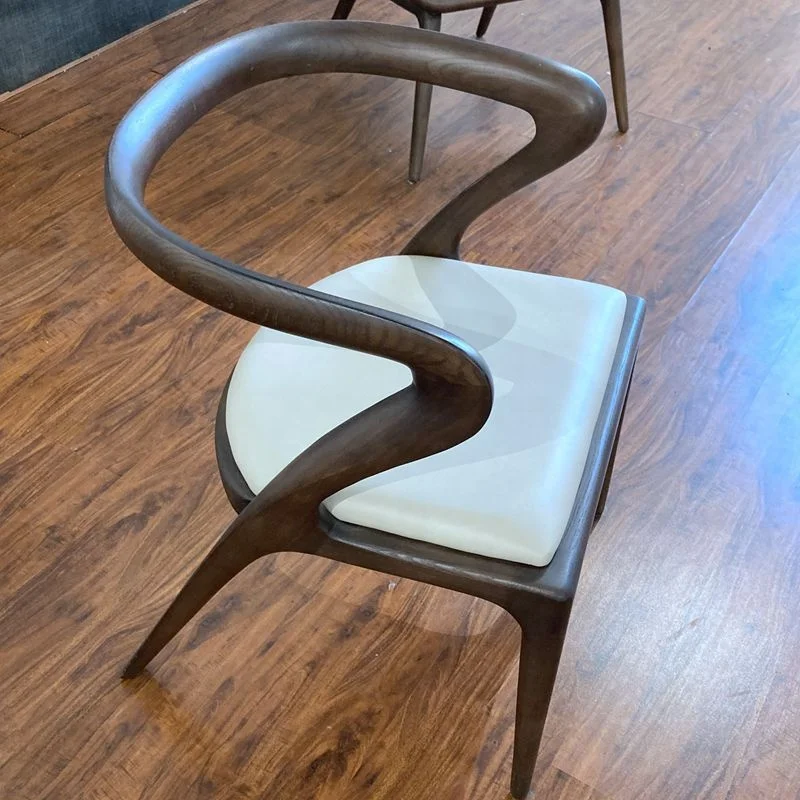New Hot Sale Leather Upholstered Dining Chair Solid Wood Dining Chair with Bent Wood Legs