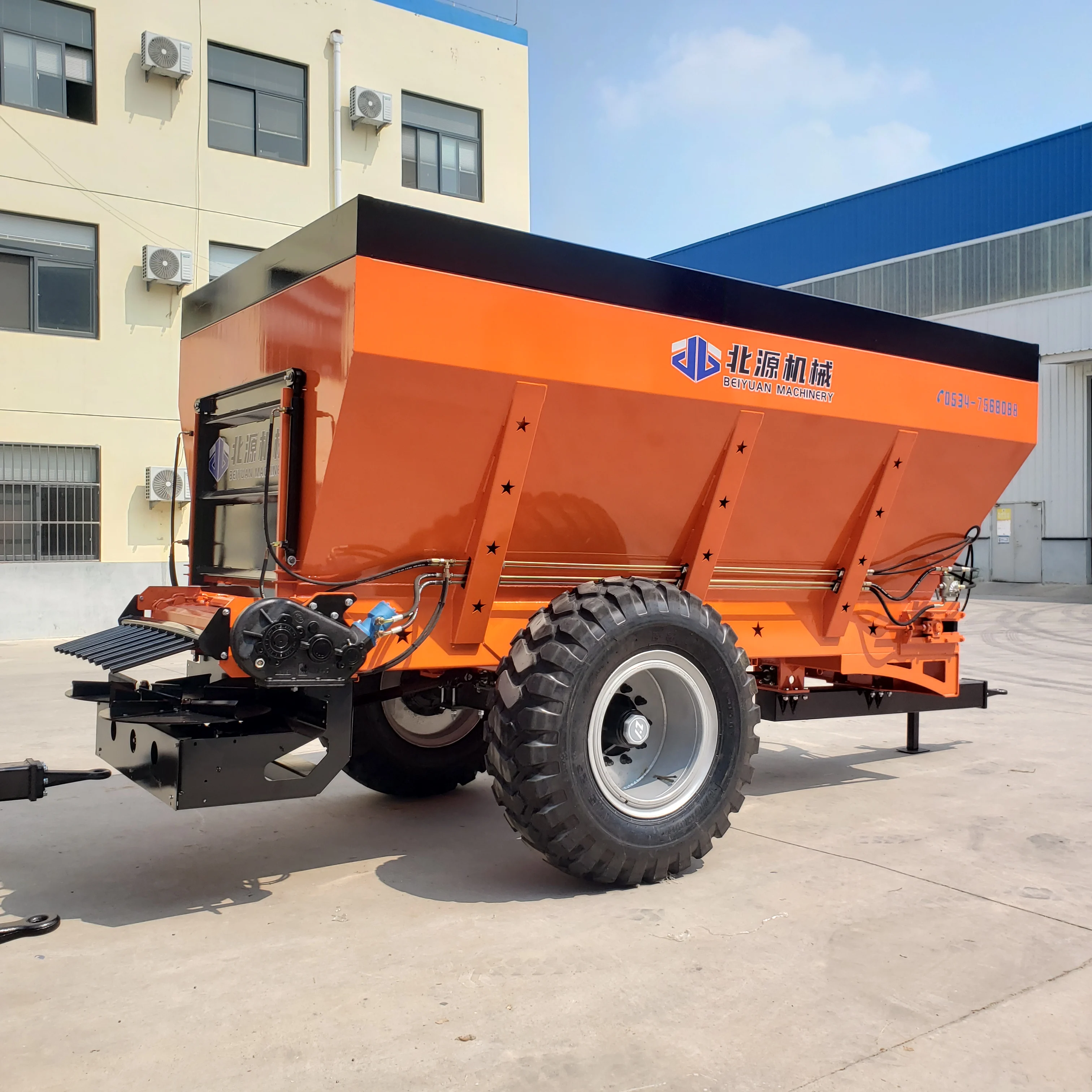 Muck spreader 12cbm Heavy axle used Mine chain to create bottom reinforcement treatment