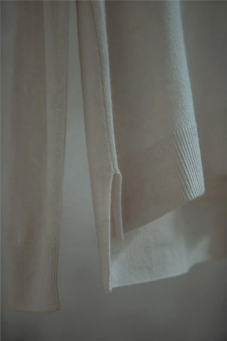 
New Design OEM 100%Cashmere loose Casual side splits V Neck Cashmere Pullover For Women For Wholesales 