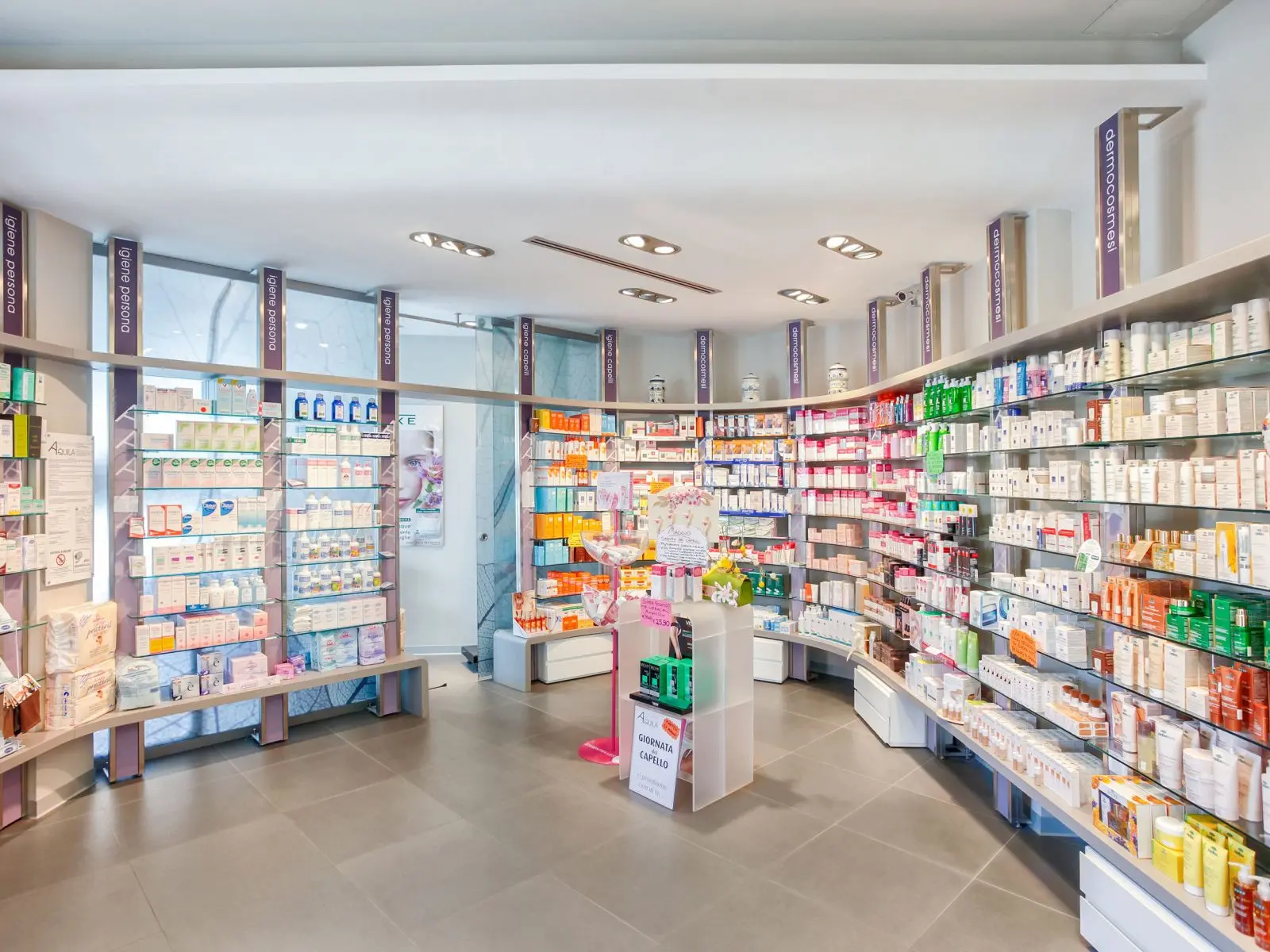 Retail Fixtures Showroom Display Shelf Interior And Exterior Wooden Pharmacy Shop Medical Store Counter Design