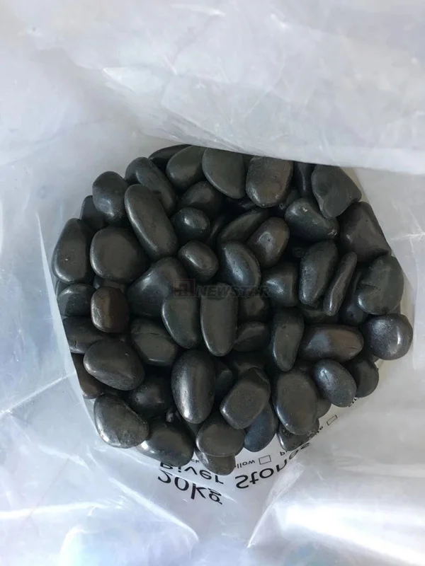 Pebble stone supplier, GRAVEL & SAND black polished grade-A river stone for garden outdoor floor paving custom size