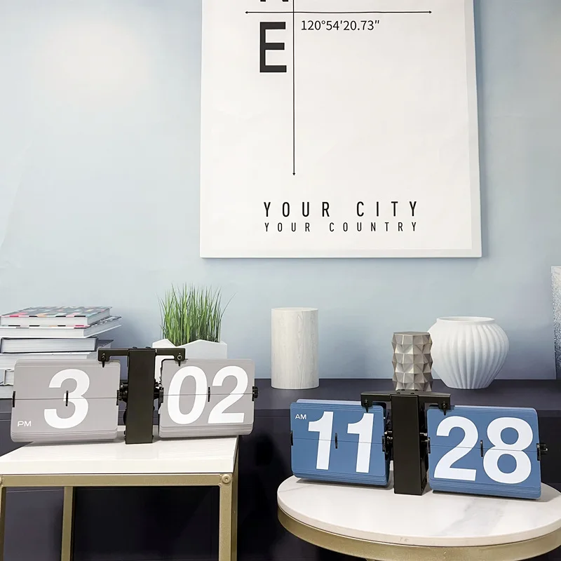 Wall-mounted flip clock automatic flip electronic clock home quartz clock internal gear operation